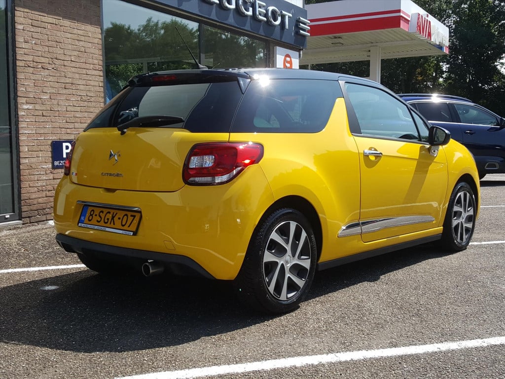 Citroen DS3 1.2 vti 82pk so chic navigatie | cruise & climate control | par