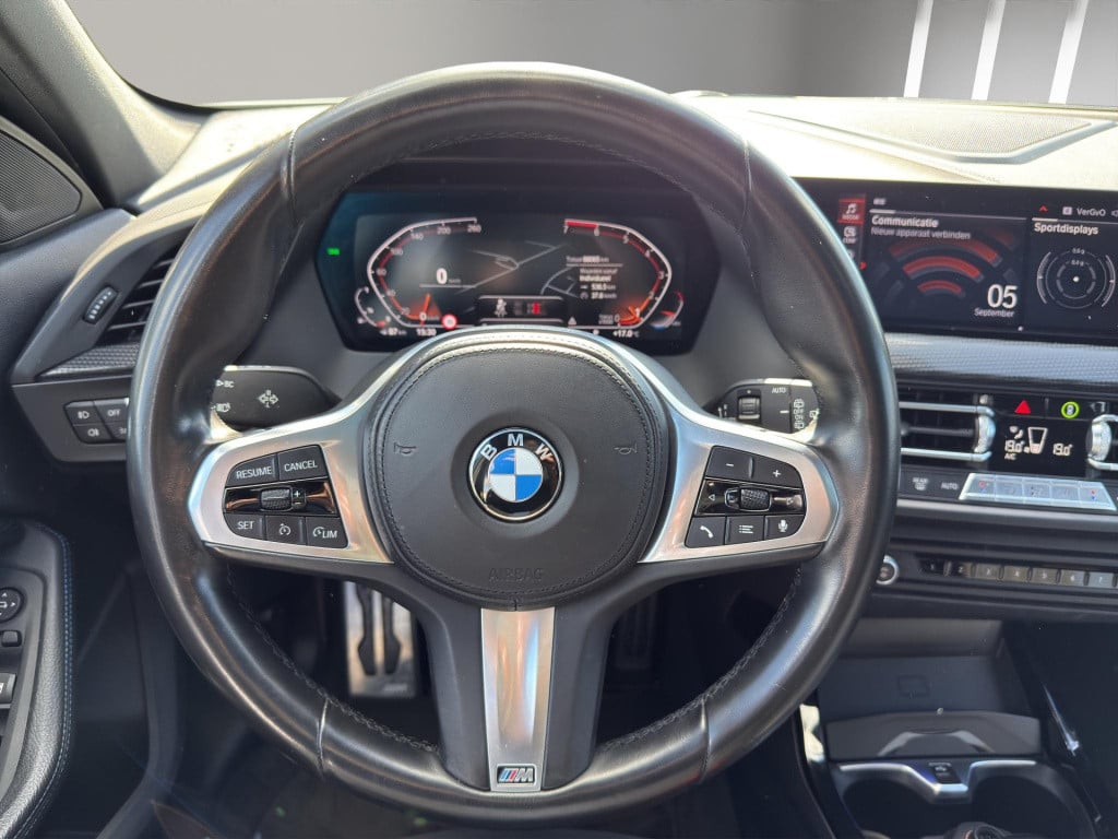 BMW 1 Serie 118i m-sport executive edition | panoramdak | alcantara | verw 