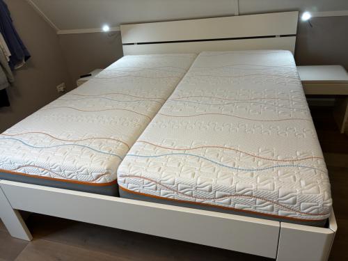 2x M-line matrassen 90x200 Hybrid slowmotion 8