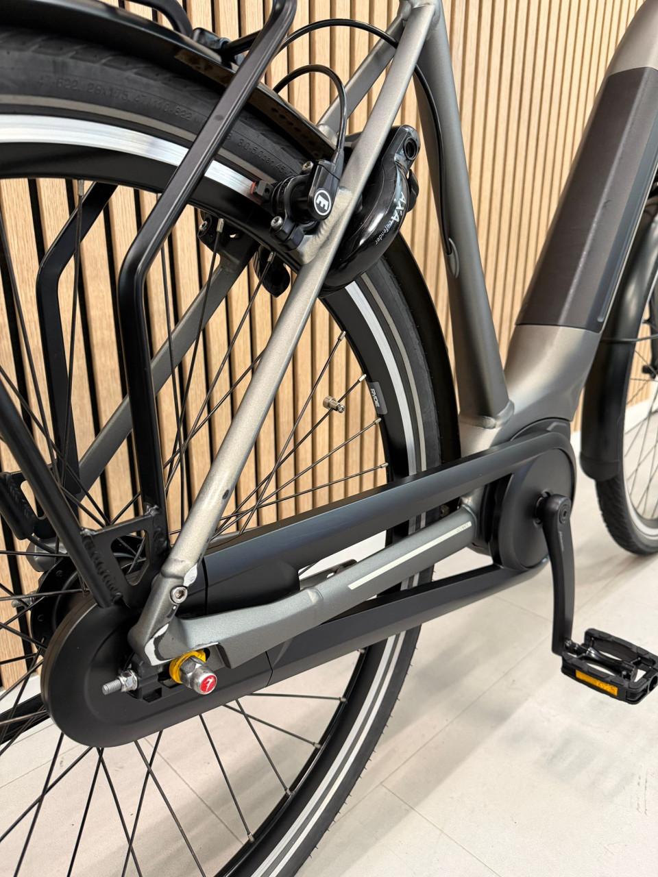 Gazelle Ultimate C8+ Bosch Active Line Plus 57CM 500Wh