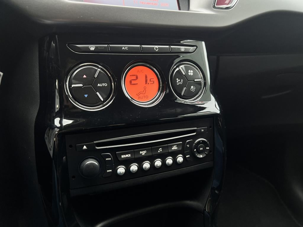 Citroen C3 1.2 puretech collection | radio | cruise control | panorama | cl