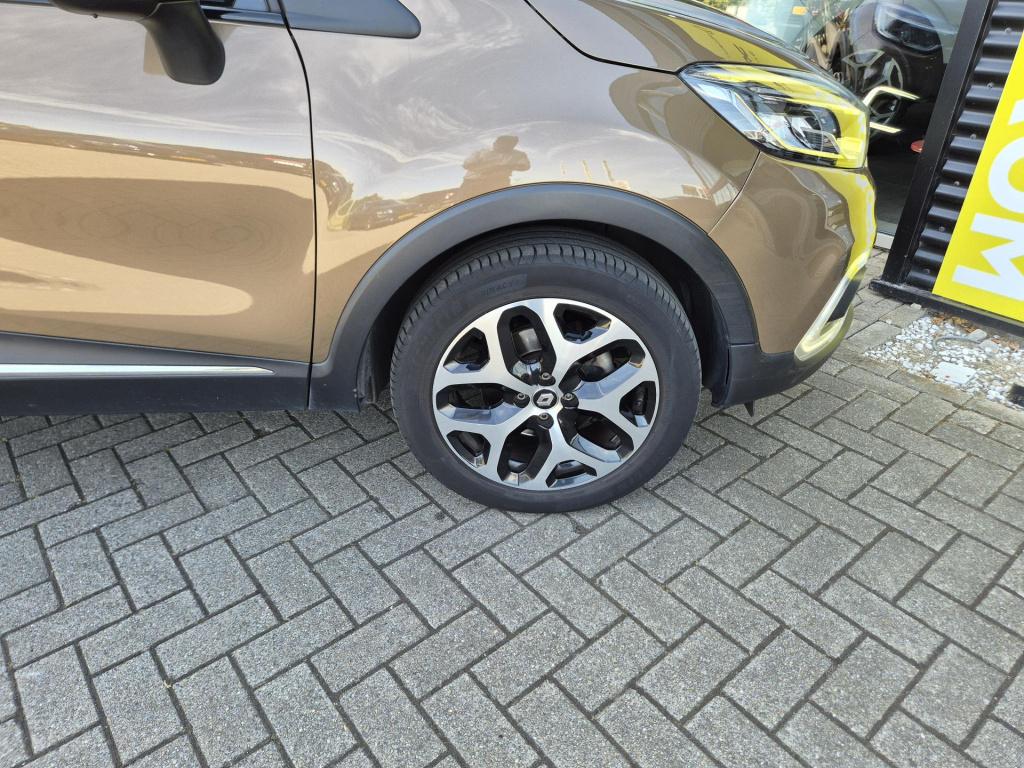 Renault Captur 1.3 tce 150 edc automaat intens panoramadak, navigatie, p-hu