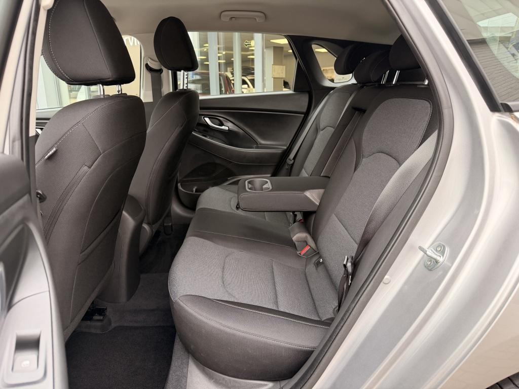 Hyundai I 30 1.0 t-gdi mhev comfort smart | navigatie | lage-km! | carplay 