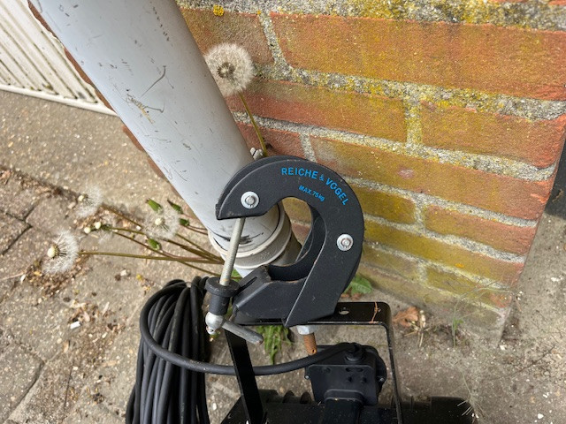 4 Bouwlamp Spider 1000-80, IP 65 met ophanghaak Reiche & Vogel
