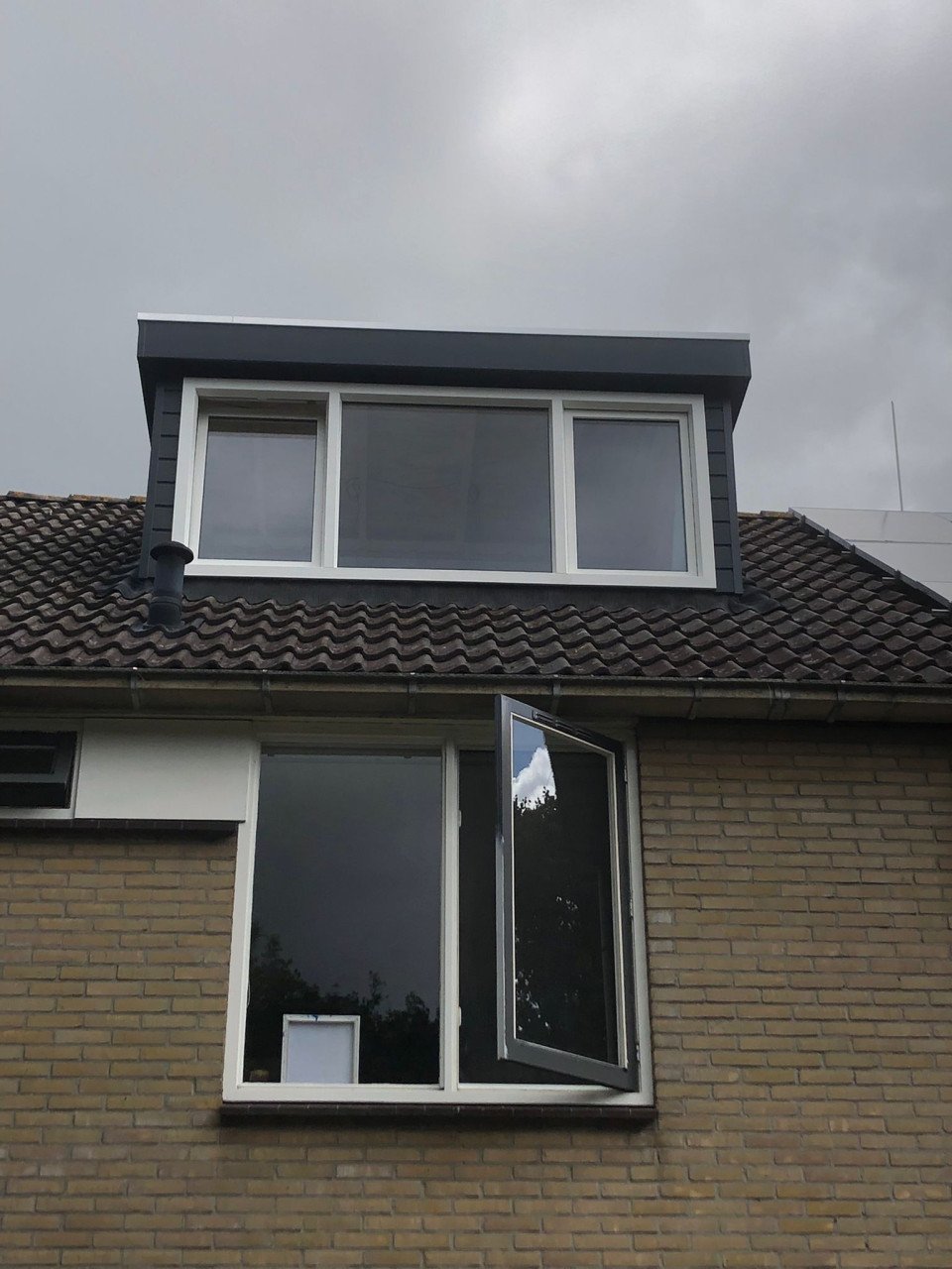🔨 Dakkapel in 1 Dag – Meer Ruimte, Licht en Waarde voor je Woning! 🔨