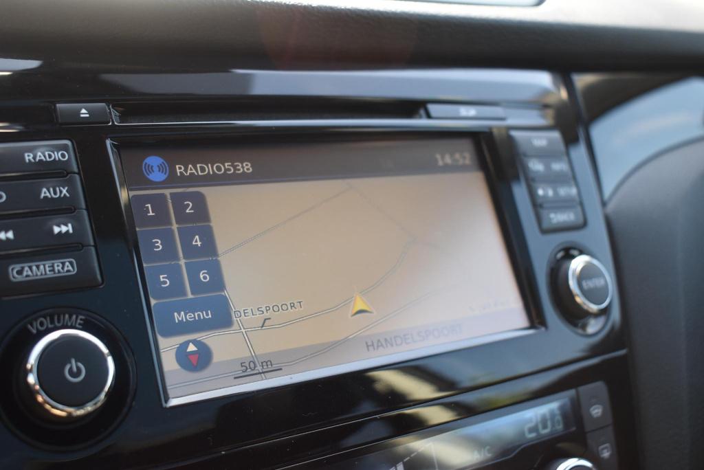 Nissan Qashqai 1.2 tekna | climate control | cruise control | trekhaak | st