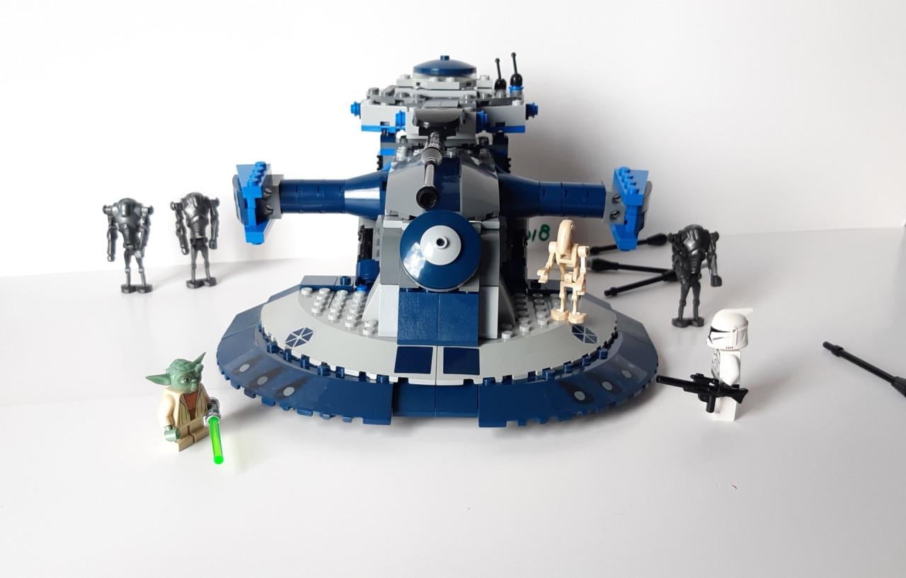Lego Star Wars: 8018 Armored Assault Tank met 7 minifiguren