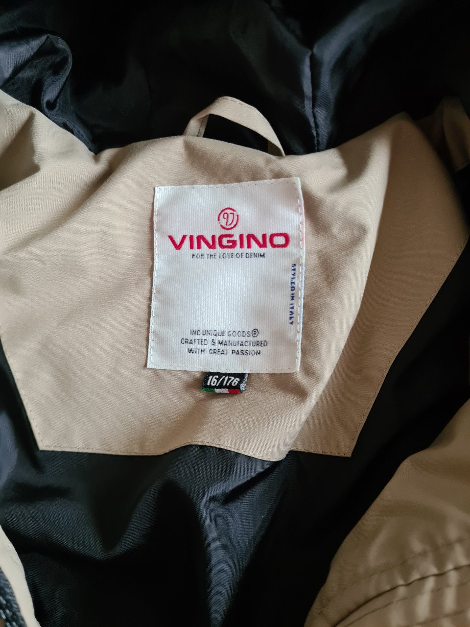 Winterjas Vingino jongens maat 176