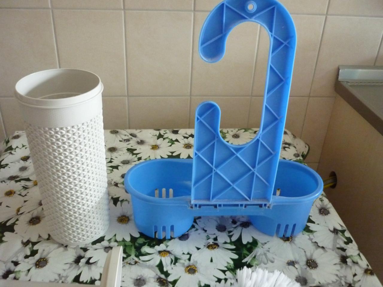 WC HOUDER EN DOUCHE MANDJE