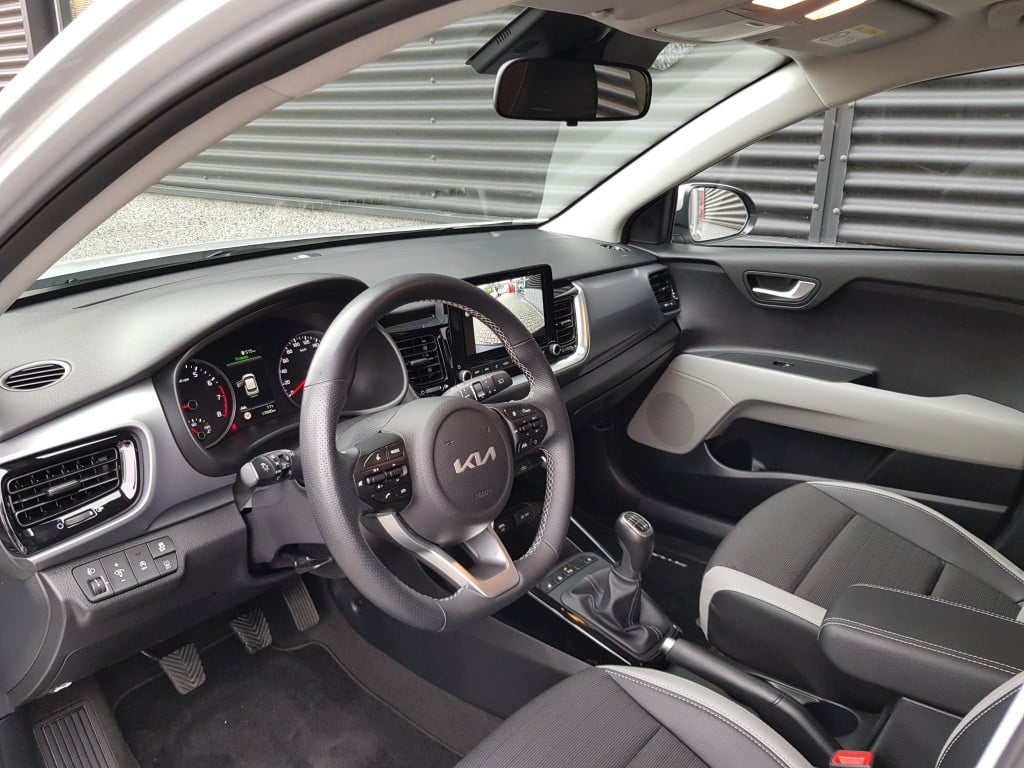 Kia Stonic platinum 100pk