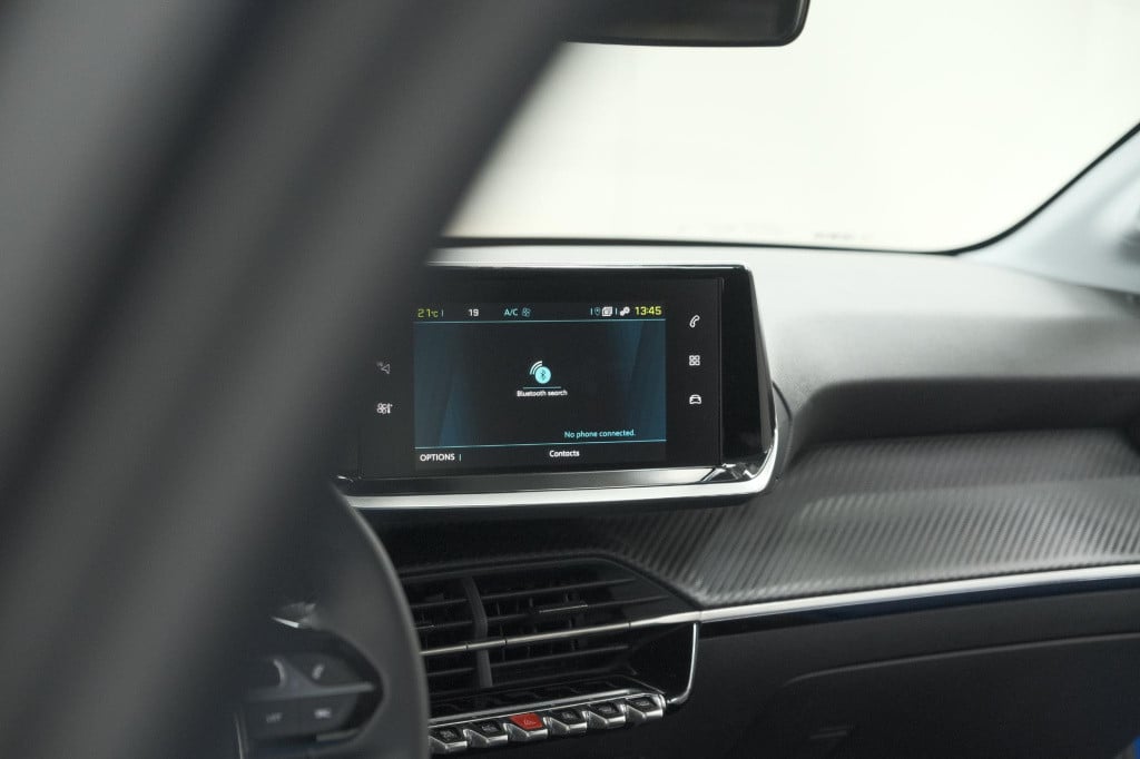 Peugeot 208 ev active 50 kwh | navigatie | apple carplay | climate control