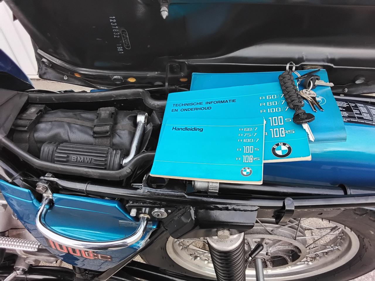 BMW  R 100/7 blauwe motorfiets