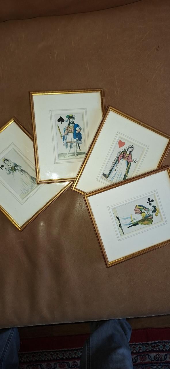 Het huis moet leeg. Schuurverkoop.