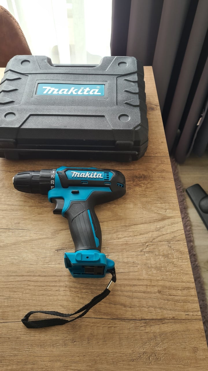 NIEUW Makita Accu Boormachine met 2 Accu en oplader