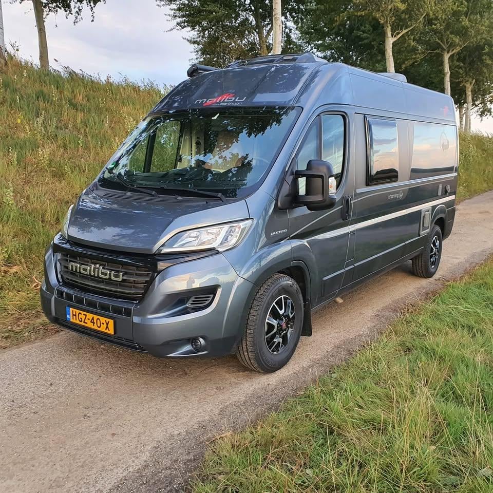 Carthago malibu charming 600db van (150 pk)