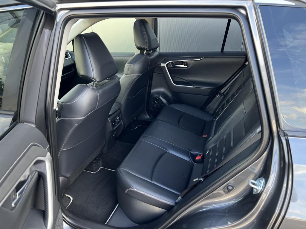 Toyota Rav4 2.5 hybrid awd exec. | trekhaak | panodak |