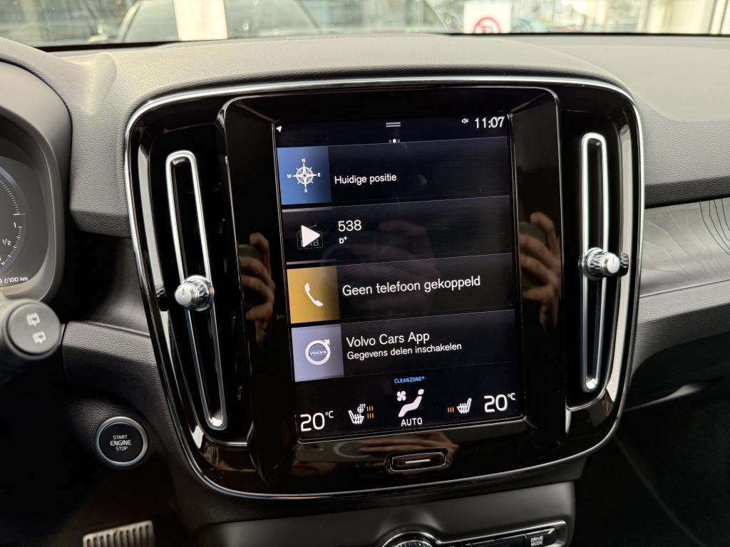 Volvo XC40 t5 262pk recharge ultimate dark| panodak| adap.cruise| camera| e
