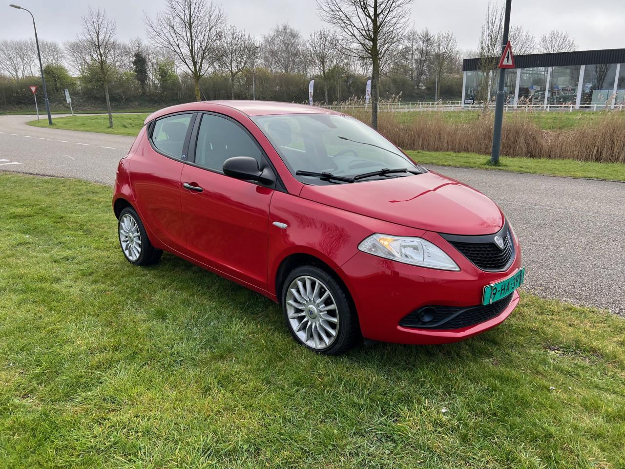 Lancia Ypsilon uit 2019 met slechts 61.000 km, 1e Eigenaar.