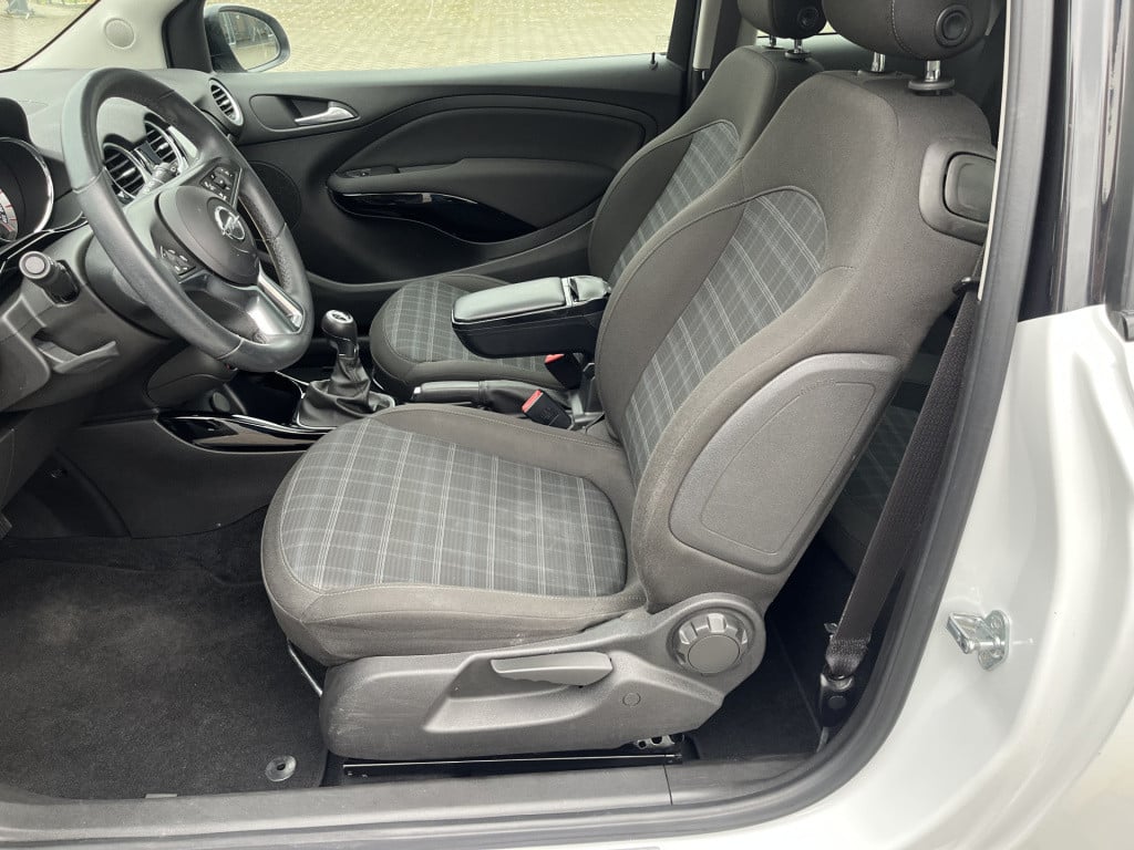 Opel Adam 1.2 glam