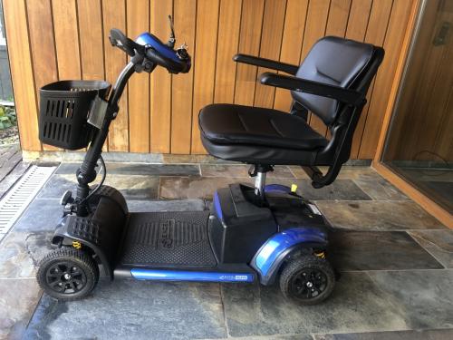 Te koop: scootmobiel Excel Xena 4 (blue)