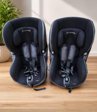 Maxi-Cosi Axiss & 2 autostoeltjes