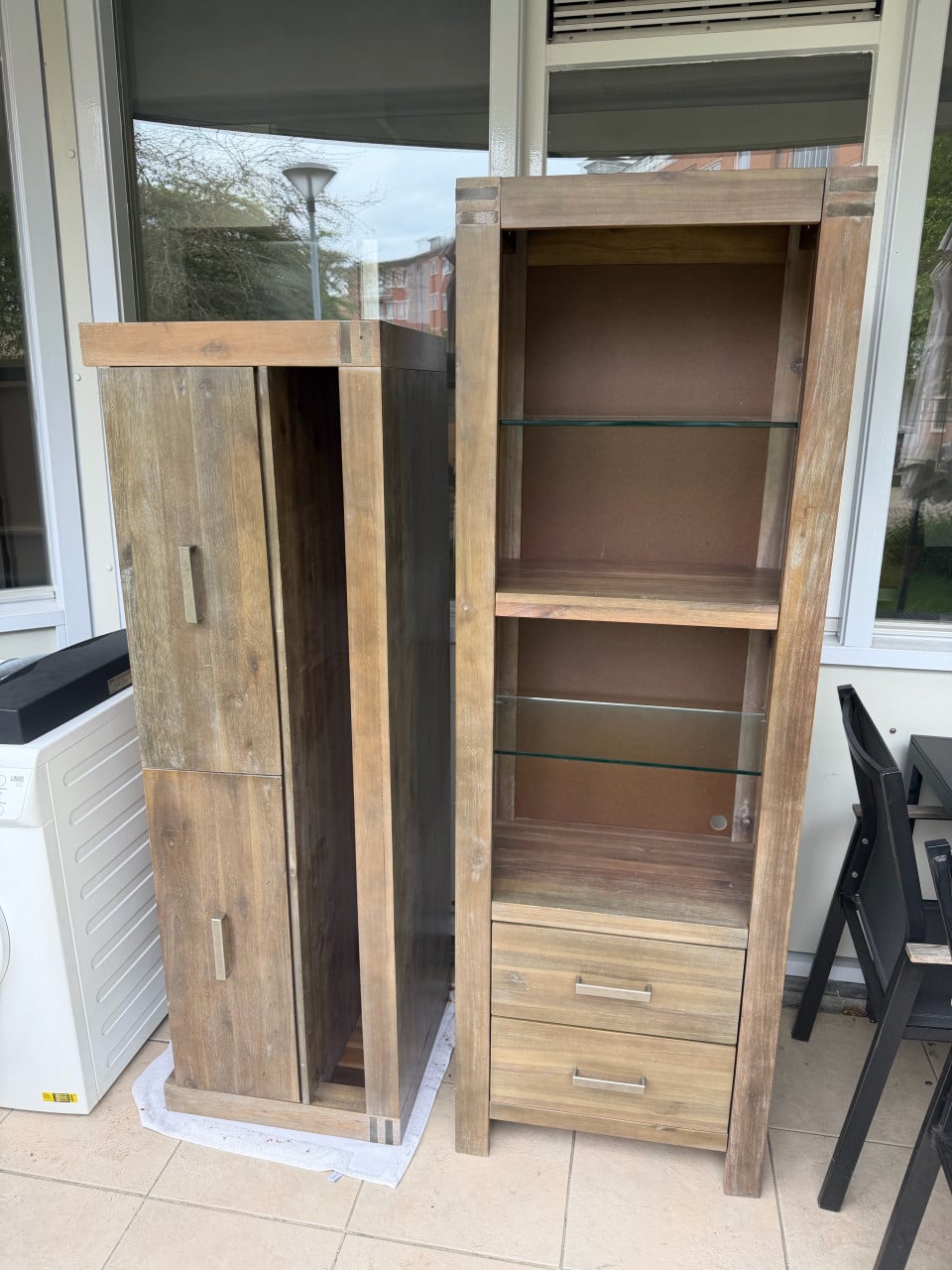 Tv meubel en hoge kast