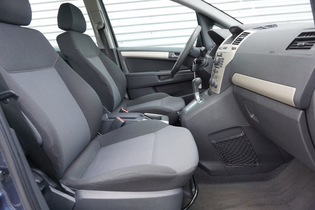 Opel Zafira 2.2 temptation - 7p. - automaat- climate / navi / cruise / park
