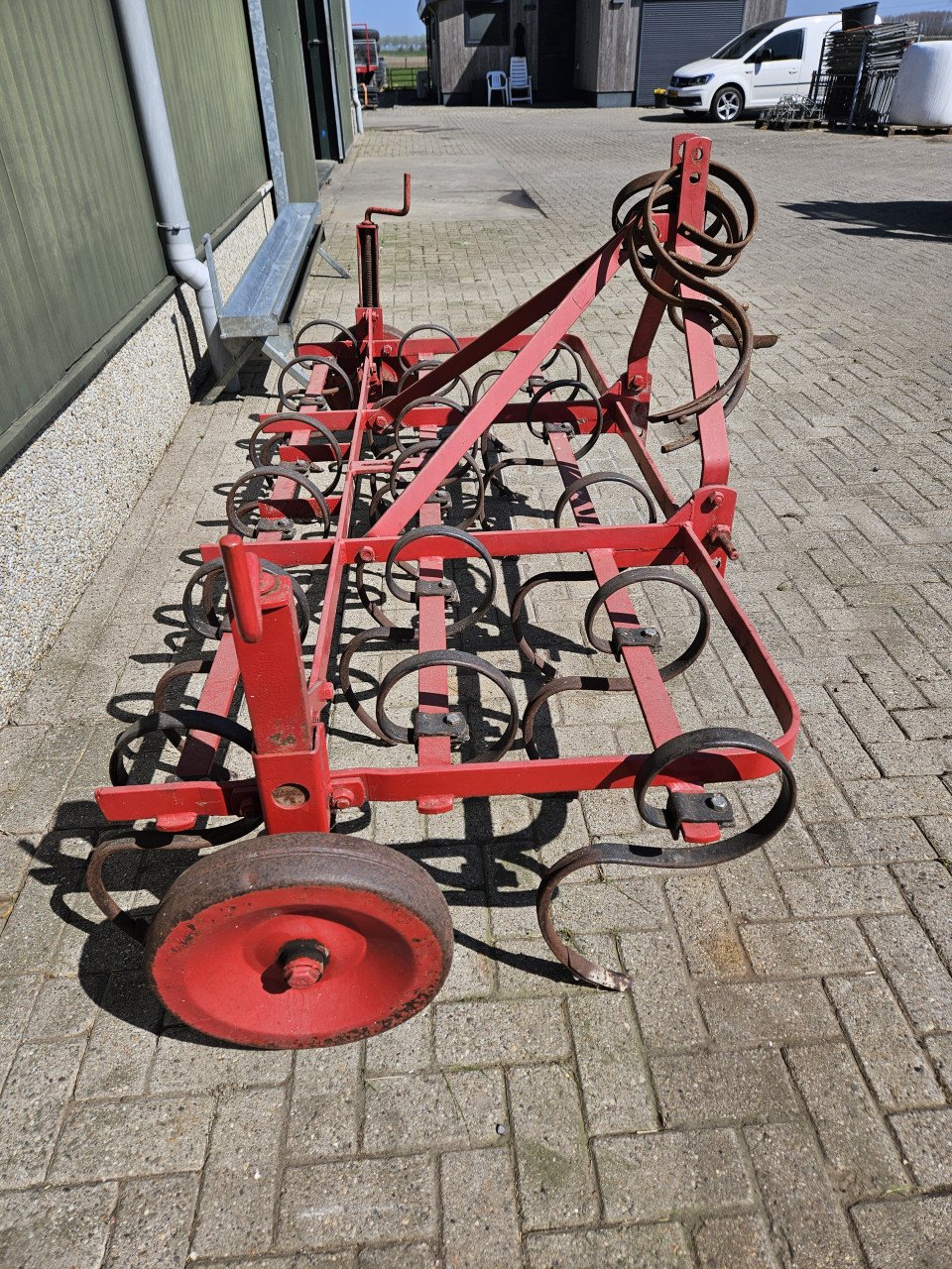 Triltand cultivator
