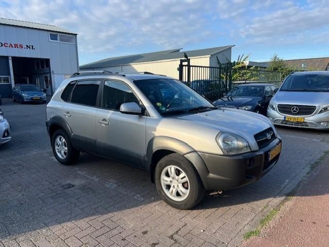 Hyundai Tucson 2.0i style