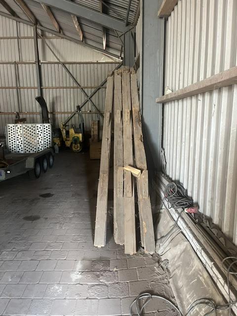 Houten spanten ( 4 stuks )