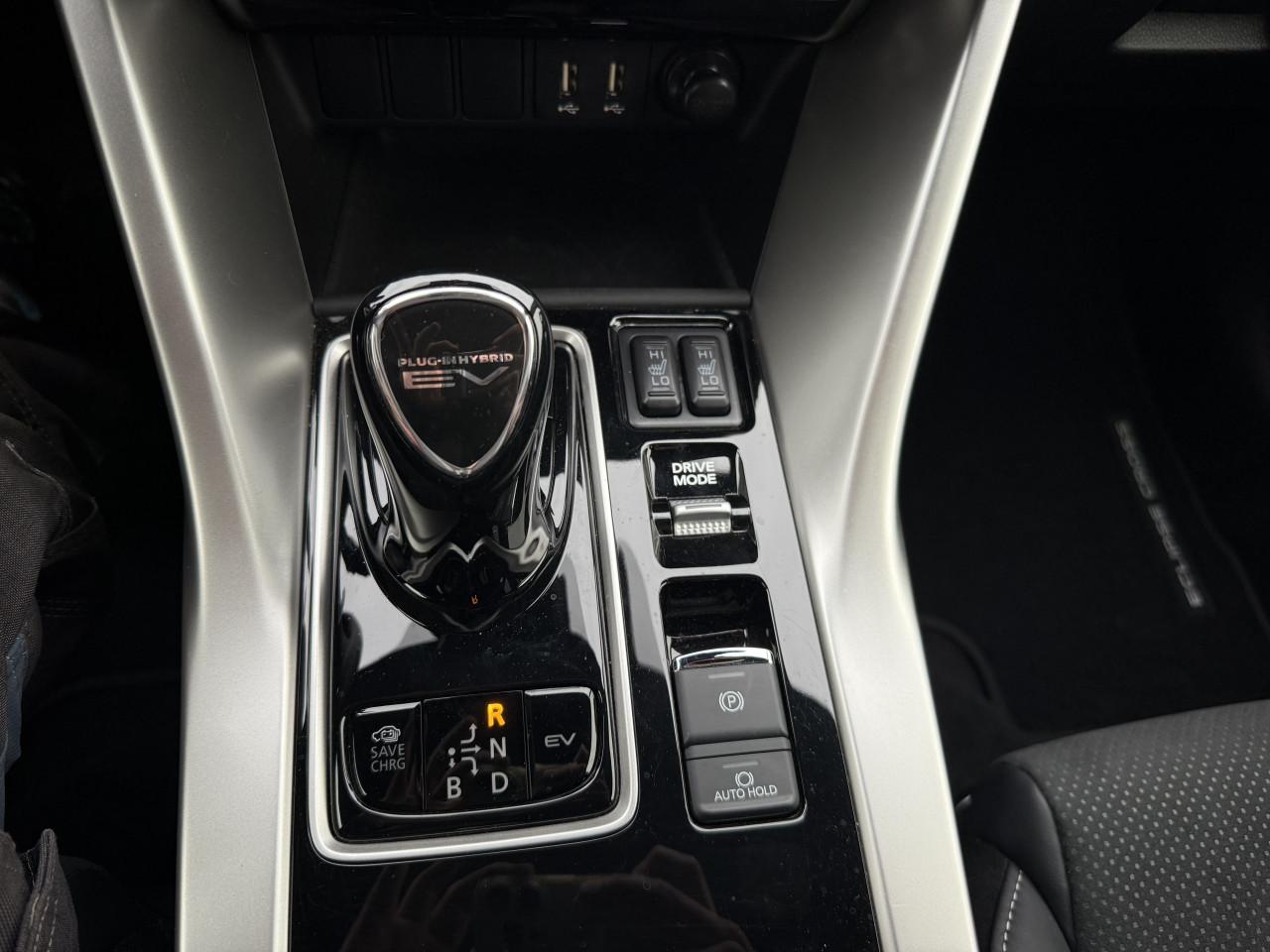 2024 Mitsubishi Eclipse Cross - 2.4 PHEV Intense+ 6475KM!