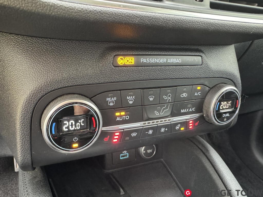 Ford Kuga 2.5 phev titanium