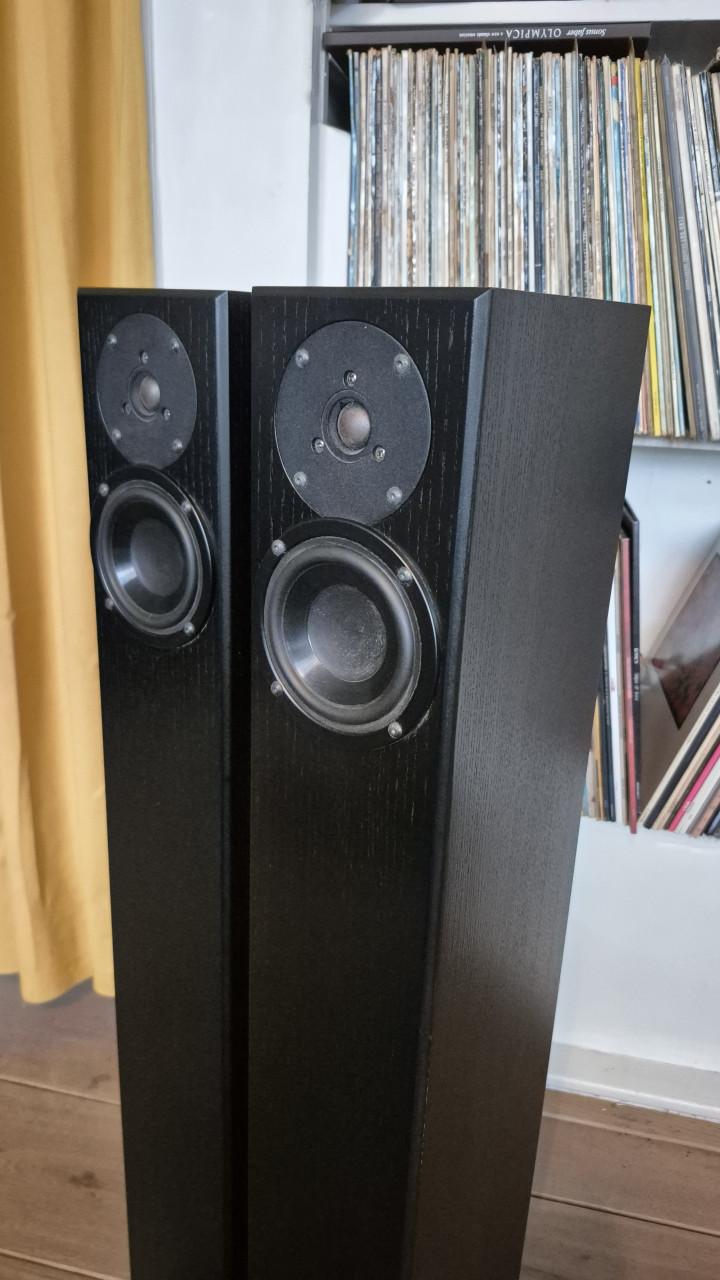 Totem Arro, high-end!! Nieuwstaat!!