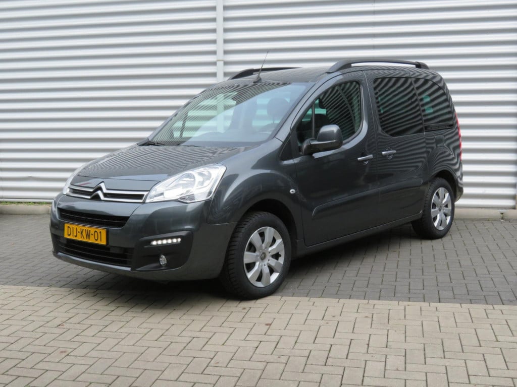 Citroen Berlingo multispace feel 110 nav/cam/park/trekhaak