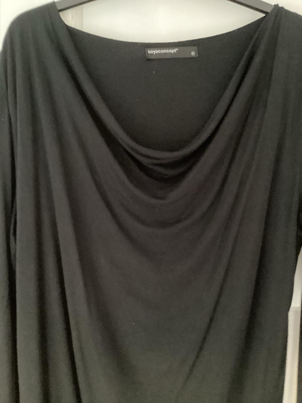 2 mooie jurken kan ook leuk apart gedragen worden lekker warme jurk xl