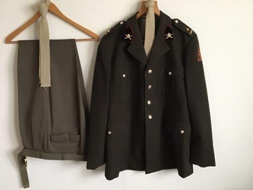 Militair uniform.