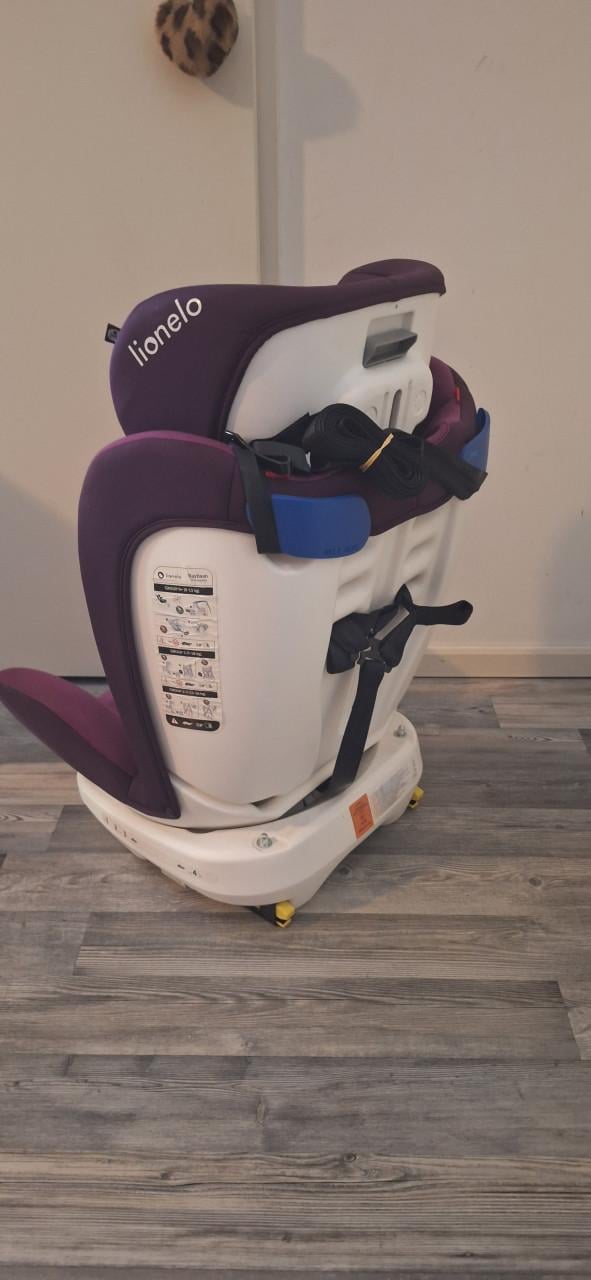 Paars/violet Lionelo Bastiaan autostoel met isofix