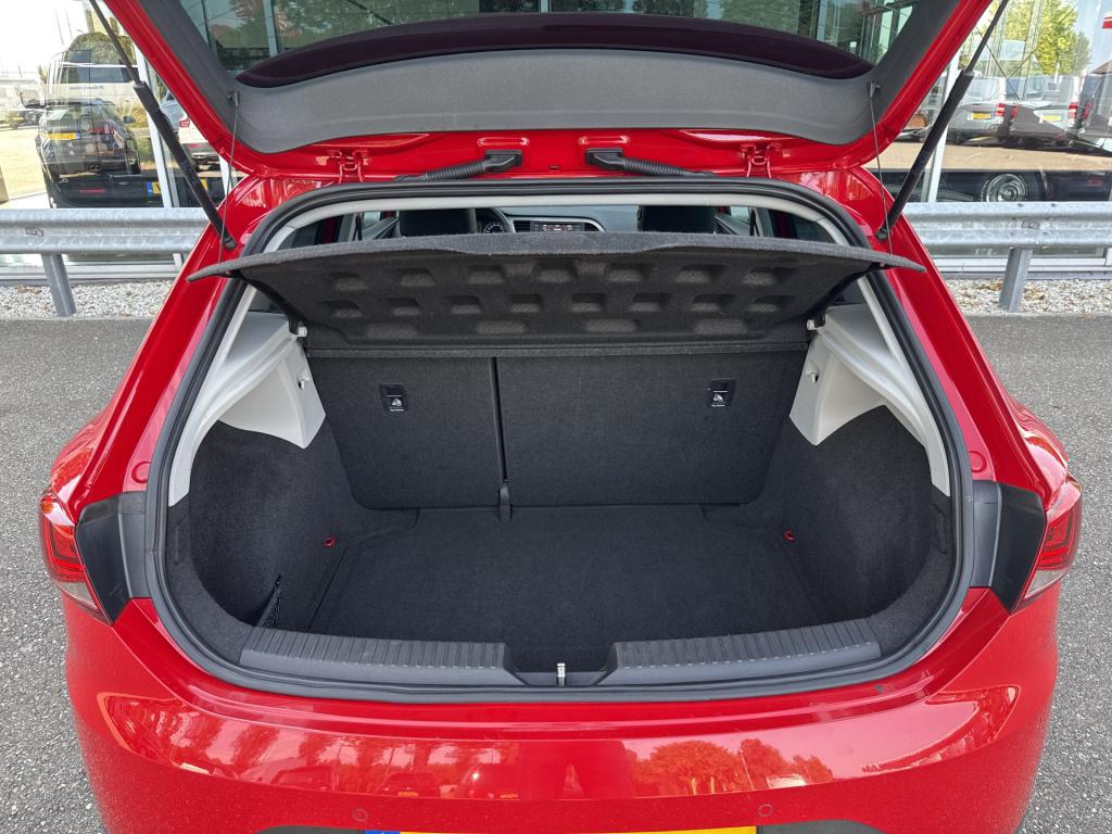 Seat Leon 1.4 tsi fr business | nl-auto | pano | navi | trekhaak | led | se