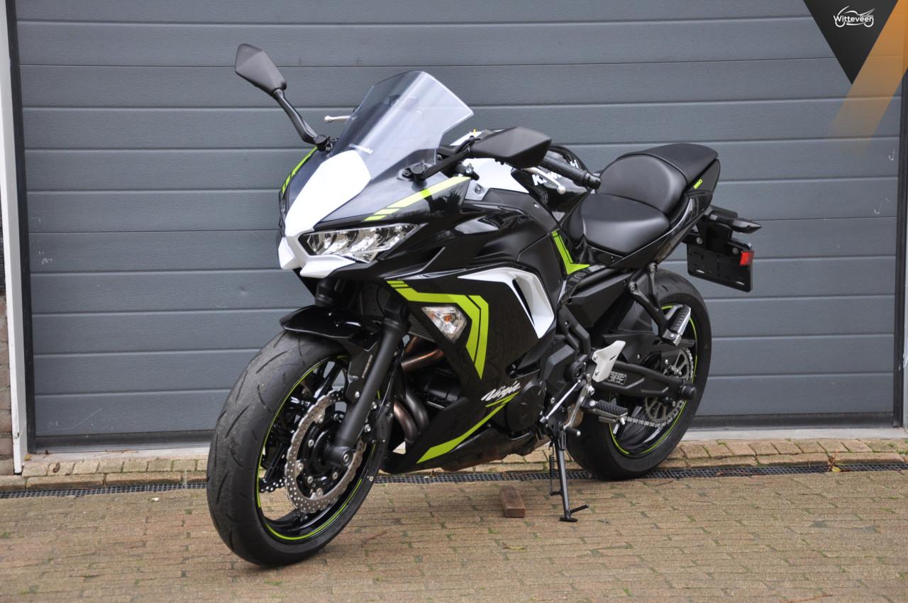 Kawasaki Ninja 650 KRT 1673 kilometers!