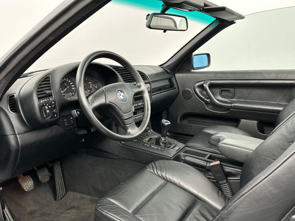 BMW 3-serie cabrio 318i executive