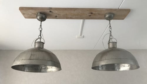 Set van 2 industriële lampen