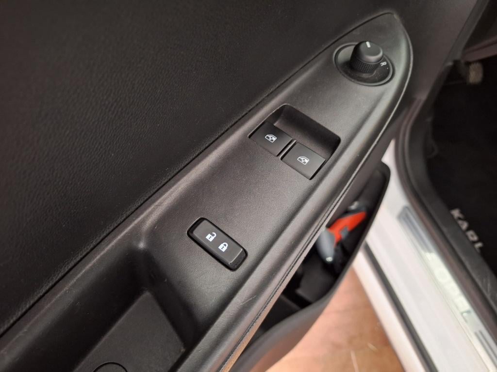 Opel Karl 1.0 rocks edition