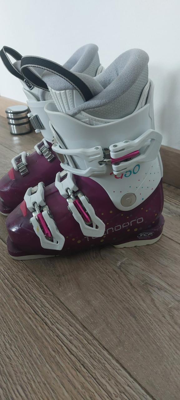 Kinder Ski's 90cm en skischoenen maat 30