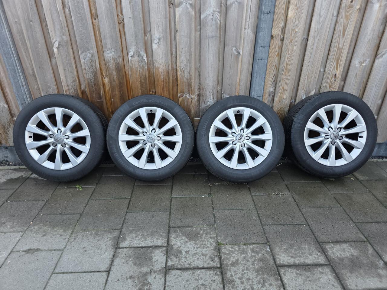 Audi 17 inch velgen met zomerbanden