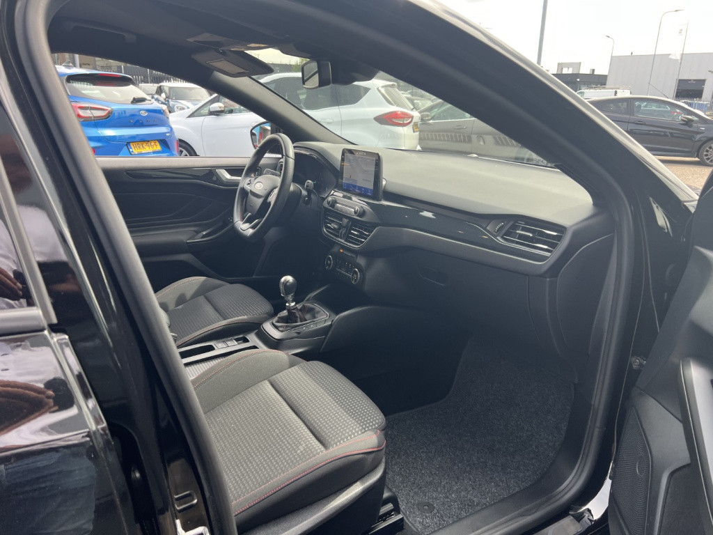 Ford Focus wagon 1.0 ecoboost hybrid 125pk st line business , trekhaak , wi