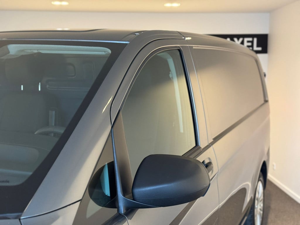Mercedes-Benz Evito evito lang 41 kwh