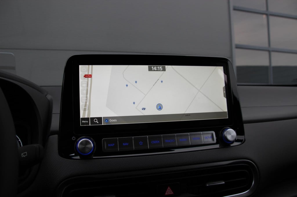Hyundai Kona ev fashion 64 kwh