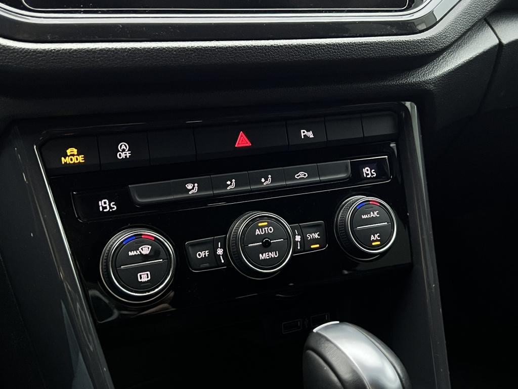 Volkswagen T-roc 1.5 tsi sport automaat | apple/ android carplay | climate 