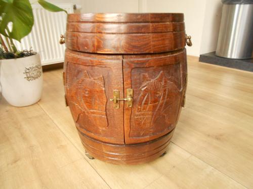 Vintage drank vat ton mini bar