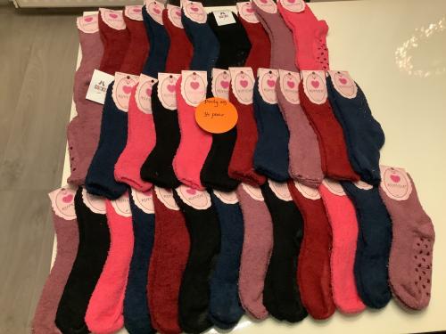 Partij warme sokken met antislip. ( partij 259)